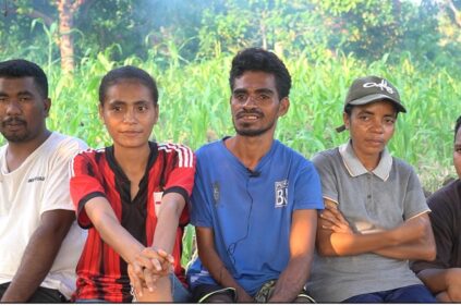 The Story of Andika Planting Sorghum in the Land of Rocks