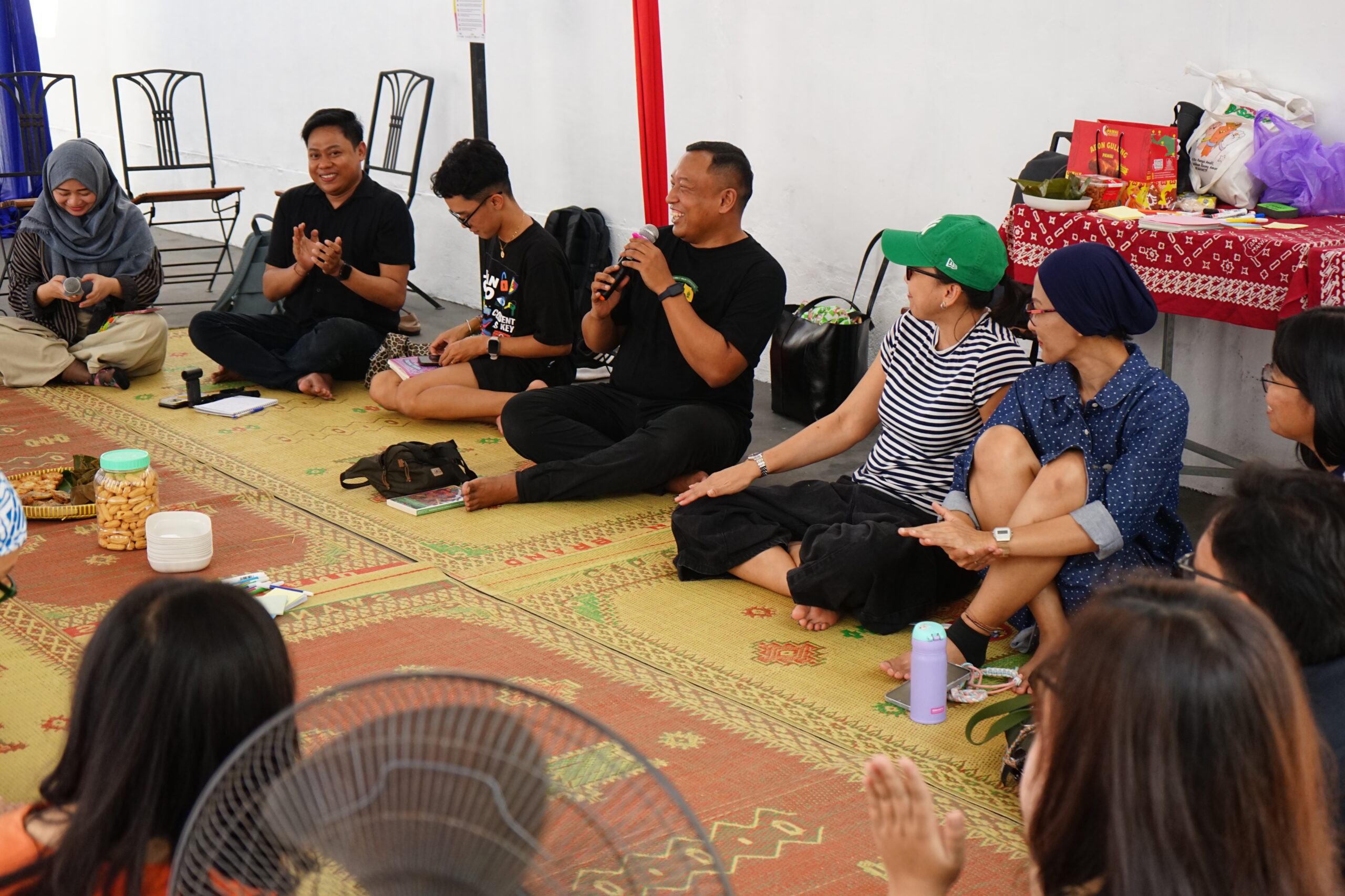 Merawat Demokrasi, Melampaui Sekadar Perlindungan